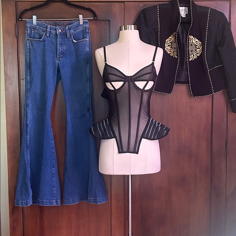 NWT Sheer Black Corset with Space Age Peplum S - Picture 11 of 12
